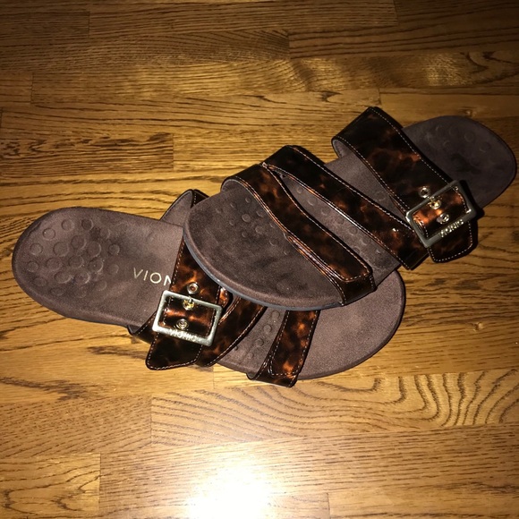 Vionic Shoes - Vionic Skylar tortoise shell sandals